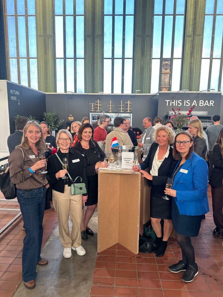 ๐ฏ ๐๐ซ๐๐ญ๐ข๐ญ๐ฎ๐๐ ๐๐ง๐ ๐๐ซ๐ญ๐๐ฎ๐ฅ ๐๐ง๐๐จ๐ฎ๐ง๐ญ๐๐ซ๐ฌ ๐๐ญ ๐๐๐๐๐๐๐๐๐ ๐๐๐ซ๐ฅ๐ข๐ง ๐๐ซ๐ญ ๐
๐๐ข๐ซ ๐๐๐๐! 3 1000111070