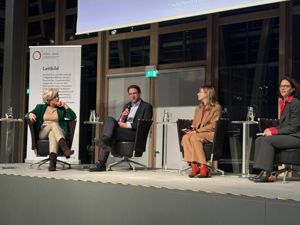 ๐ข ๐๐ฒ๐บ๐ถ๐ป๐ถ๐ป ๐ฃ๐น๐๐ฟ๐ถ๐ฒ๐น ๐๐ฒ๐ฟ๐น๐ถ๐ป ๐ฎ๐ ๐๐ต๐ฒ ๐ฉ๐๐๐ ๐๐๐ฒ๐ป๐ โ ๐ฆ๐๐ฟ๐ฒ๐ป๐ด๐๐ต๐ฒ๐ป๐ถ๐ป๐ด ๐๐ฟ๐ฎ๐ป๐ฐ๐ผ-๐๐ฒ๐ฟ๐บ๐ฎ๐ป ๐๐ถ๐ฎ๐น๐ผ๐ด๐๐ฒ ๐ณ๐ผ๐ฟ ๐๐๐ฟ๐ผ๐ฝ๐ฒ!! 2 1764717657229